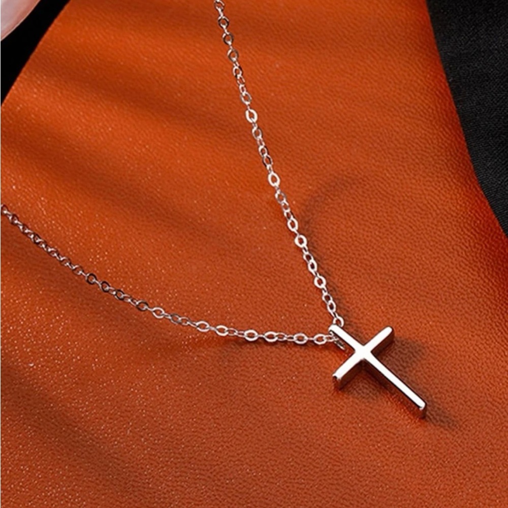 Cross Pendant Necklace - Picture 2 of 2